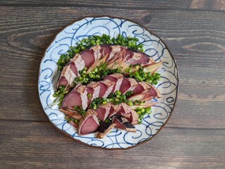 カツオのたたき,かつお,たたき,日本料理,刺身,魚,日本食,みょうが,ねぎ,盛り付け,新鮮,あぶり,SASIMI,JAPAN,Japan,Japanese food