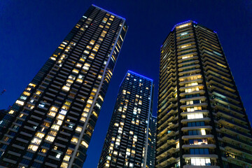 Fototapeta na wymiar Night view of high-rise condominiums in Tokyo, Japan_67