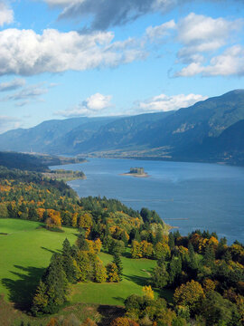 Fall colors in the Columbia River Gorge from Cape Horn on a sunny day