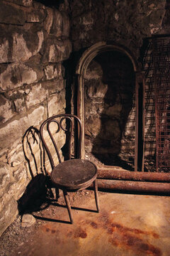 Seattle Underground Tour Old Furniture Abandoned