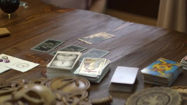 Fortune telling tarot predictions 