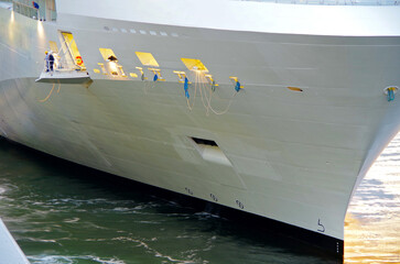 Celebrity Kreuzfahrtschiff Solstice in port of Vancouver, Canada from Alaska cruise