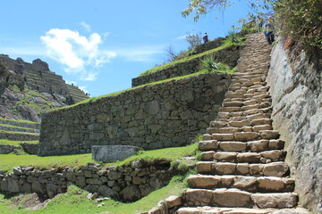 Interior de Machupicchu, dia soleado, escaleras Terrazas machu picchu, las 7 maravillas del mundo,...