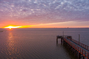 Obraz premium sunset at the pier