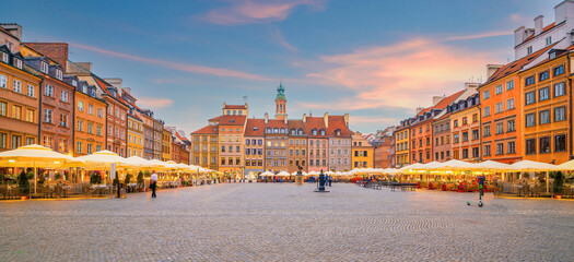 Old town in Warsaw, cityscape of Poland - obrazy, fototapety, plakaty