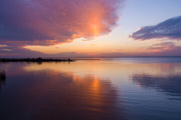 Obraz na płótnie Canvas sunset on mobile bay 