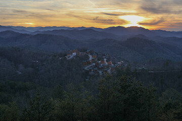 The sun setting over the mountains in Pigeon Forge, Tennessee