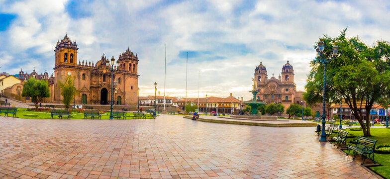 Plaza de Armas de Cusco - Per&uacute;
