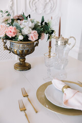 wedding table setting with flowers
