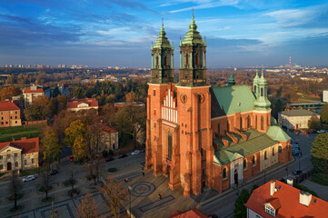 Fototapeta Poznań katedra, Bazylika archikatedralna Świętych Apostołów Piotra i Pawła w Poznaniu obraz