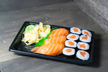 Sushi Box Maki Nigiri Japan Food Togo Takeaway Set