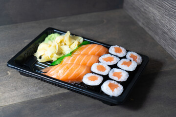 Sushi Box Maki Nigiri Japan Food Togo Takeaway Set