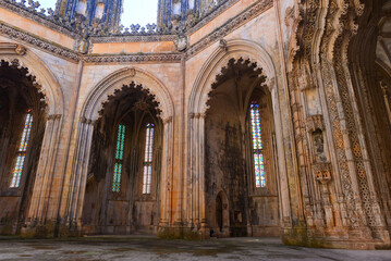 Fototapeta na wymiar Kapellenanlage im Kloster von Batalha, Portugal