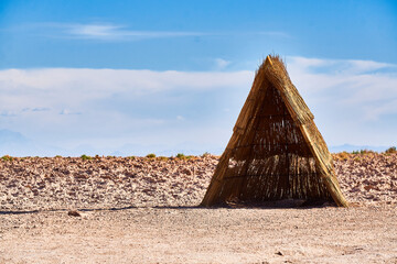 Fototapeta na wymiar house in the desert