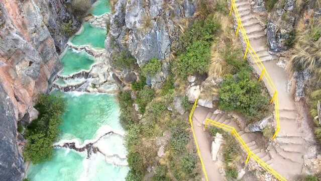 The best of Peru: Aguas Turquesas De Millpu in Ayacucho - V&iacute;ctor Fajardo