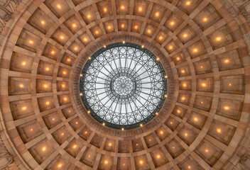 Circle ceiling of the union station buliding from within in Pittsburgh, Pennsylvania - obrazy, fototapety, plakaty