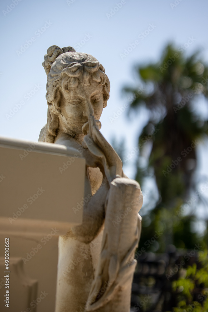 Sticker Vertical shot of a woman statue on a sunny day in Cannes, France