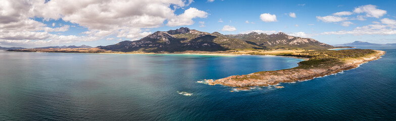 View of an Island in Tasmania on a sunny day - obrazy, fototapety, plakaty