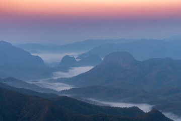 Fototapeta na wymiar Beautiful mountain and sunrise in the morning time