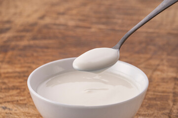 器に入ったヨーグルト