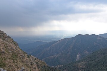 Naklejka premium mountain view in uttrakhand india 