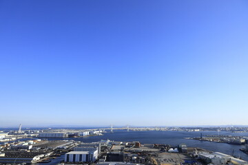 新子安から見た横浜ベイブリッジ