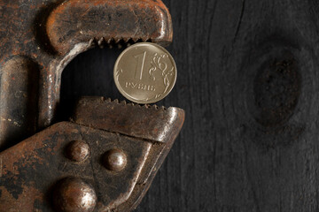 The gas key holds the Russian ruble, the collapse of the ruble, sanctions against Russia, the economic crisis in Russia