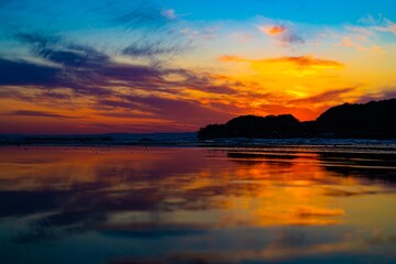Fototapeta na wymiar Beautiful sunset seen from the beach