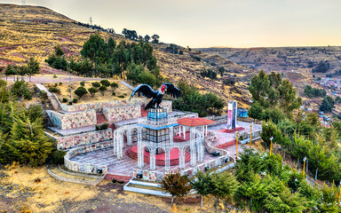 Condor statue at a lookout over Puno on Lake Titicaca in Peru - obrazy, fototapety, plakaty
