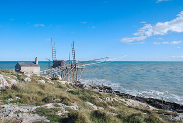 Vieste, Mare, Trabucco di pesca antico, struttura in legno, Sud, Puglia, Foggia	