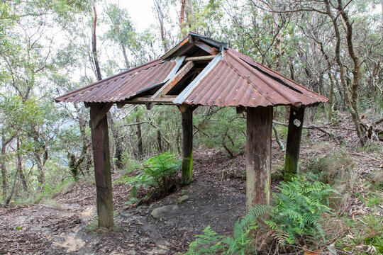 Photograph of an old shelter in The Blue Mountains in Australia