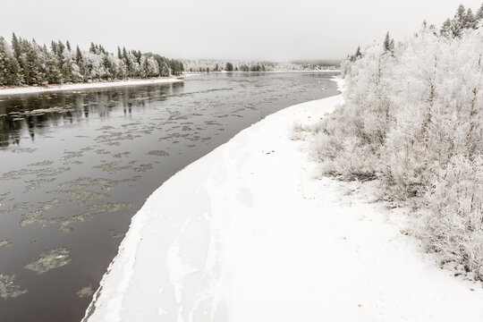 Kalix River Beginning To Freeze