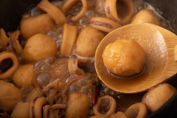 里芋とイカの煮物