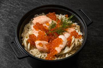 鮭といくらの炊き込みご飯　salmon roe (salmon egg) cooked rice 
