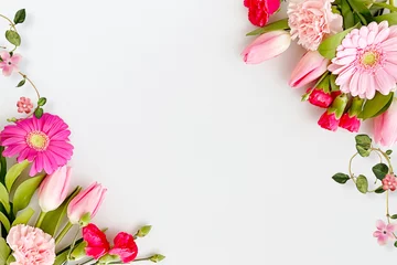 Foto op Plexiglas ボタニカル素材　春の花のフレーム　ホワイトのバックボード © 佳子 吉原