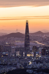 Fototapeta premium city at sunset