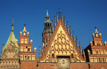 Fototapeta na wymiar Architectural Details of the Town hall (Stary Ratusz) on Market square in Wroclaw Old Town.