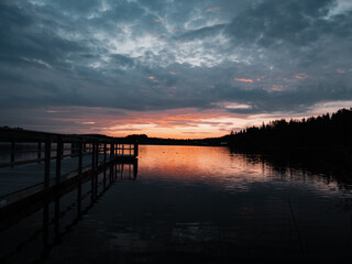 Obraz premium LAKE SUNSET