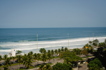 Grandioso mar de Copacabana.