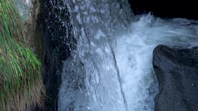 random waterfalls of Himachal Pradesh