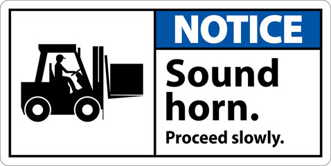 Obraz premium Notice Sound Horn Proceed Slowly Sign On White Background