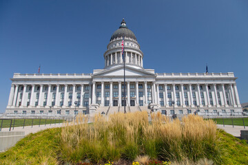 Fototapeta na wymiar Utah state capitol building in Salt Lake City, Utah
