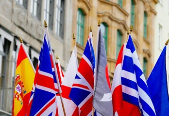 Flaggen von verschiedenen Ländern in Europa
