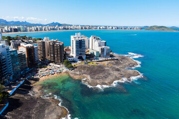 Imagens aéreas do Centro de Guarapari, mostrando as praias da Castanheira, praia das Virtudes,...