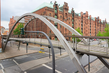 Fußgängerbrücke am Sandtorkai in Hamburg