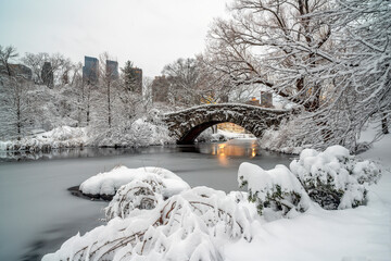 Gapstow Bridge im Central Park, Schneesturm