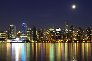 Naklejka premium Vancouver downtown night, Canada BC