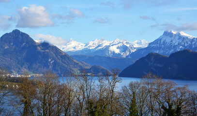Fototapeta premium Landscape with Lucerne lake during early spring