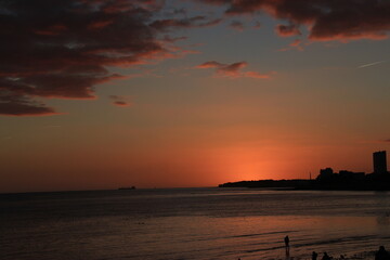 Coucher de soleil sur la plage de la Concurrence, La Rochelle