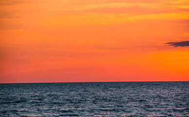 Fototapeta premium sunset over the sea